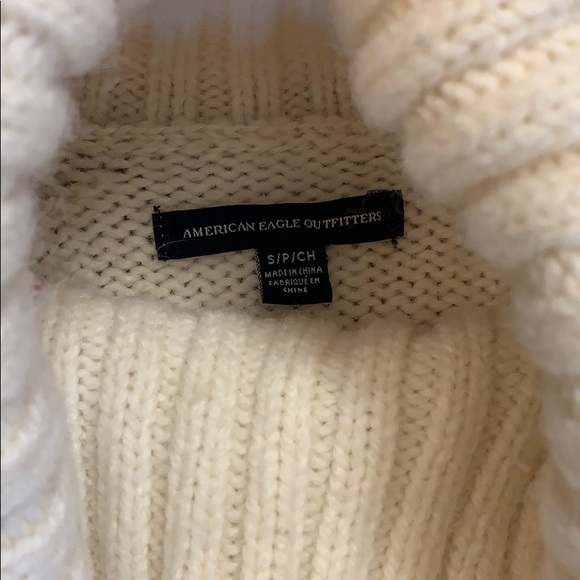 American Eagle Sweater - Picture 2 of 4